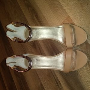 SEYCHELLES, TAN COLORED, SIZE 8, OPEN TOE, ZIPPERED BACK, 4 INCH HEEL SANDALS
